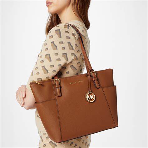 michael kors jet set tote bag canada|Michael Kors packable tote.